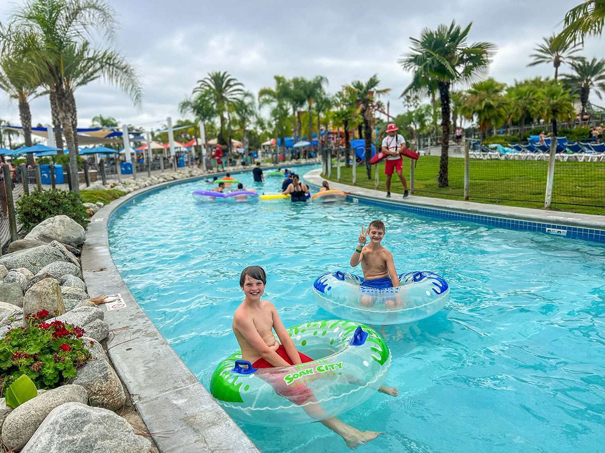 Buena Park - Knotts Soak City with kids