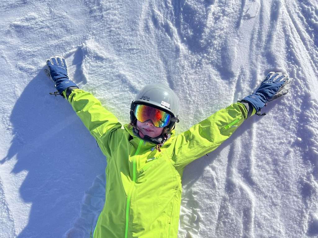Panorama Mountain Resort Markus at the end of the day in Akova Gear