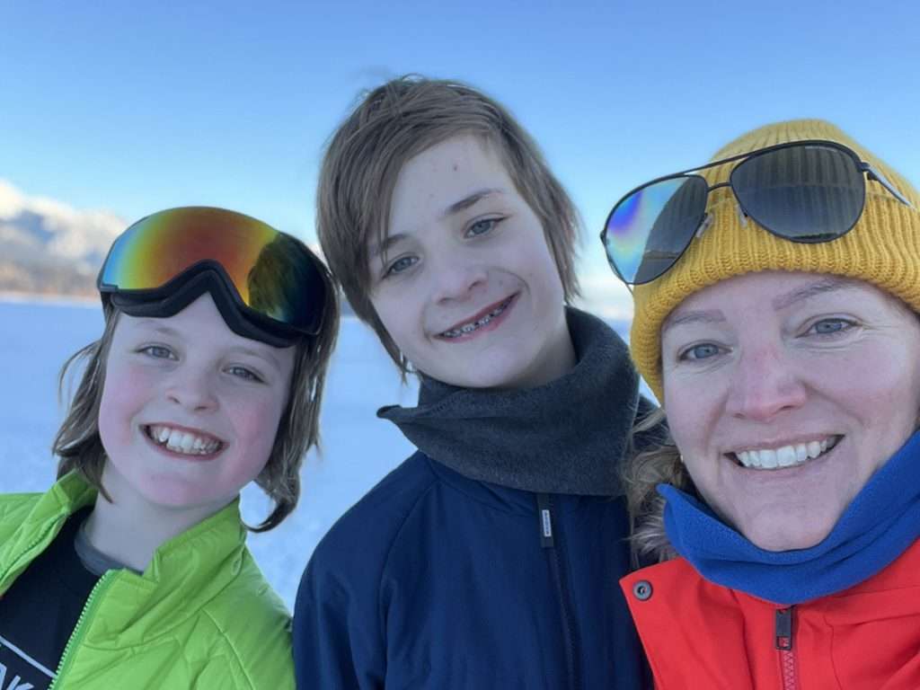 Making memories on the windermere whiteway - Lindsay, Mattias and Markus