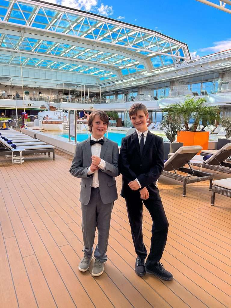 cruise dress up with Vessi