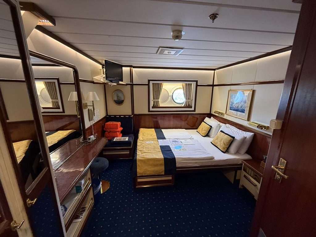 Star Clipper Cabin 119 for 2 people