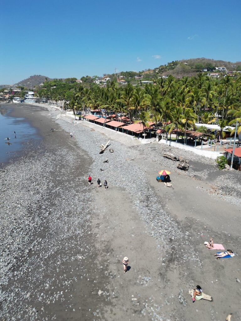 Surf City El Salvador rocky beach