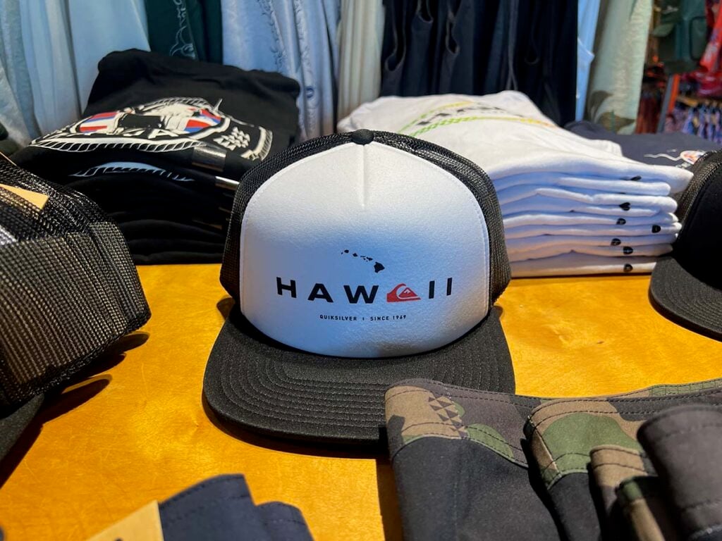hawaiian island souvenirs